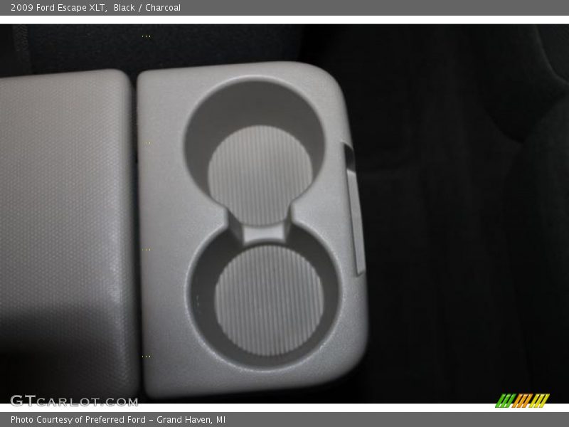 Black / Charcoal 2009 Ford Escape XLT