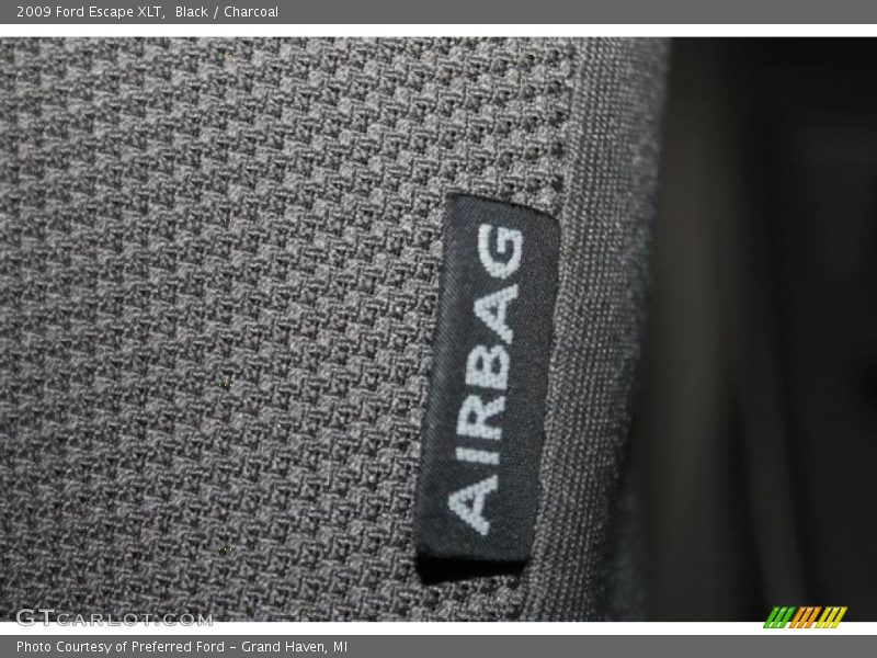 Black / Charcoal 2009 Ford Escape XLT