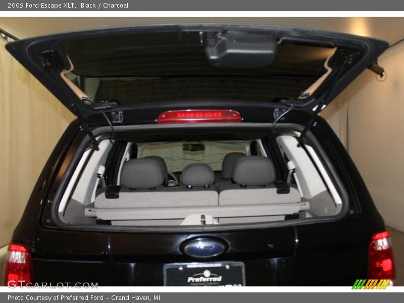 Black / Charcoal 2009 Ford Escape XLT