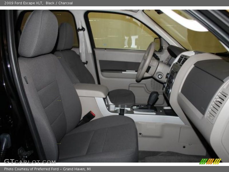 Black / Charcoal 2009 Ford Escape XLT