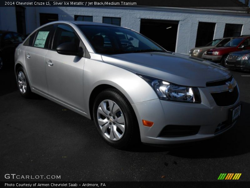 Silver Ice Metallic / Jet Black/Medium Titanium 2014 Chevrolet Cruze LS