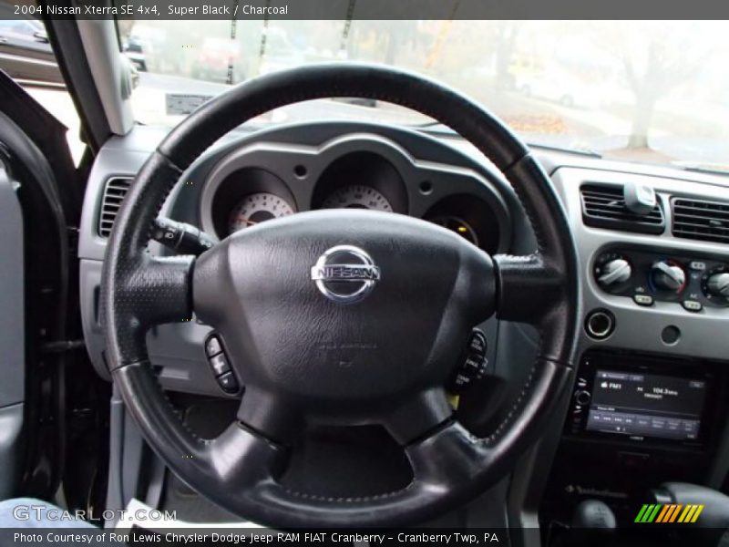 Super Black / Charcoal 2004 Nissan Xterra SE 4x4