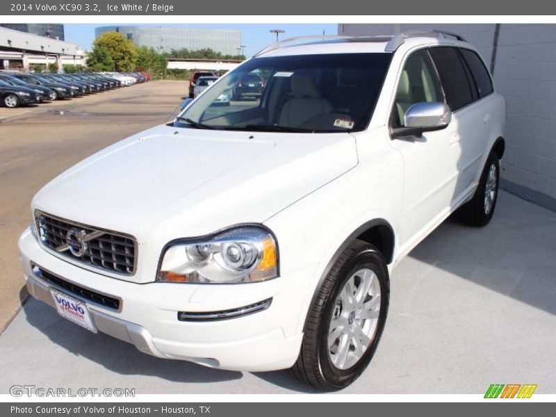 Ice White / Beige 2014 Volvo XC90 3.2