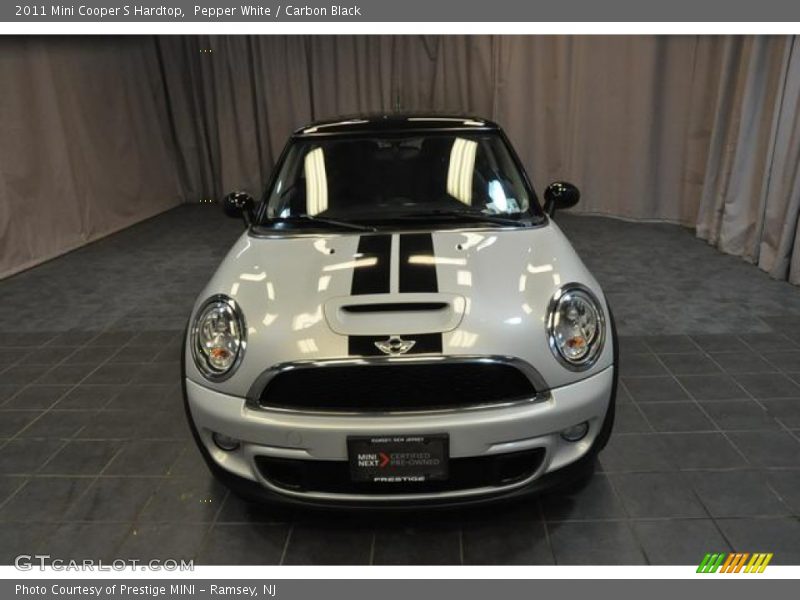 Pepper White / Carbon Black 2011 Mini Cooper S Hardtop