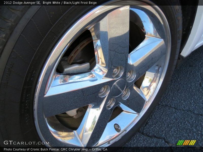 Bright White / Black/Light Frost Beige 2012 Dodge Avenger SE
