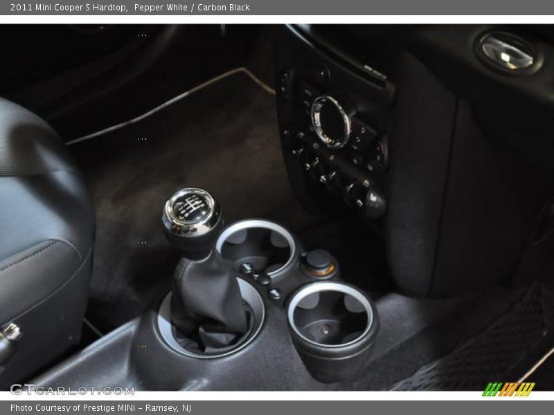 Pepper White / Carbon Black 2011 Mini Cooper S Hardtop