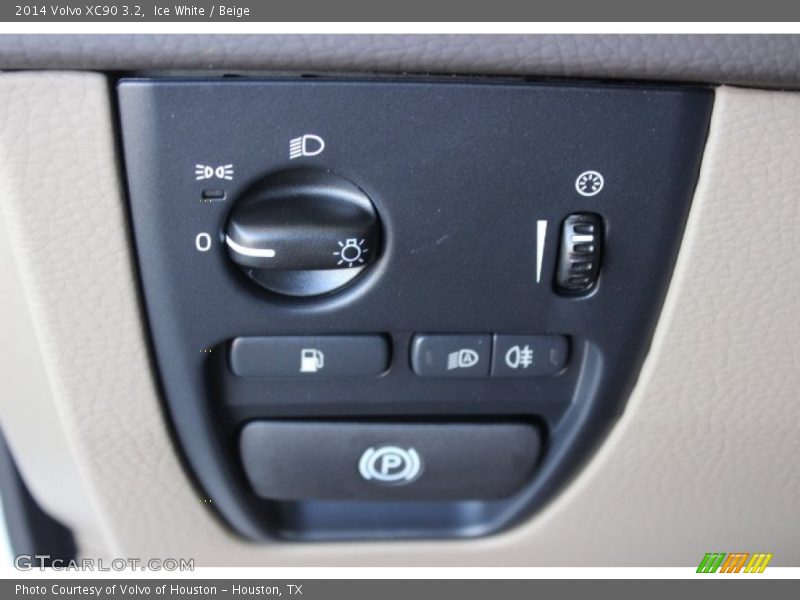 Ice White / Beige 2014 Volvo XC90 3.2