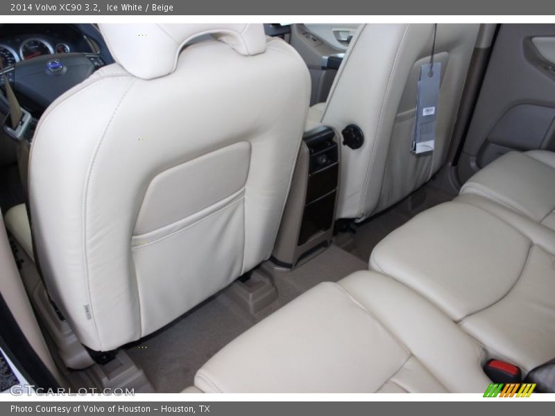 Ice White / Beige 2014 Volvo XC90 3.2