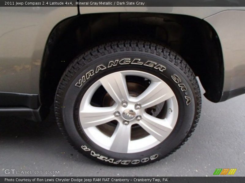 Mineral Gray Metallic / Dark Slate Gray 2011 Jeep Compass 2.4 Latitude 4x4