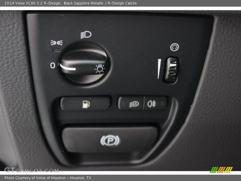 Controls of 2014 XC90 3.2 R-Design