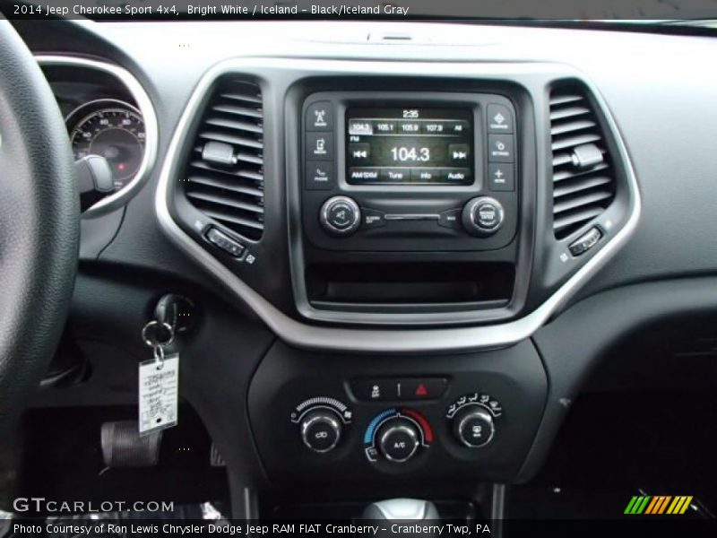 Bright White / Iceland - Black/Iceland Gray 2014 Jeep Cherokee Sport 4x4