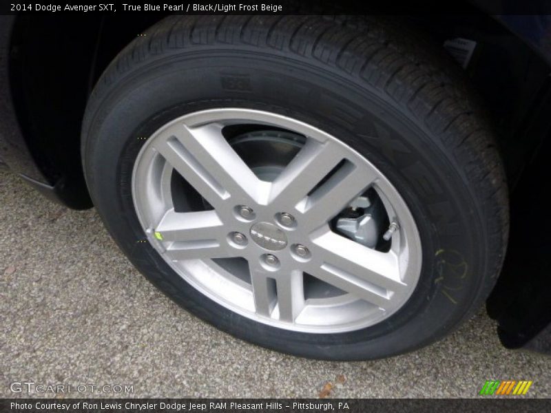 True Blue Pearl / Black/Light Frost Beige 2014 Dodge Avenger SXT