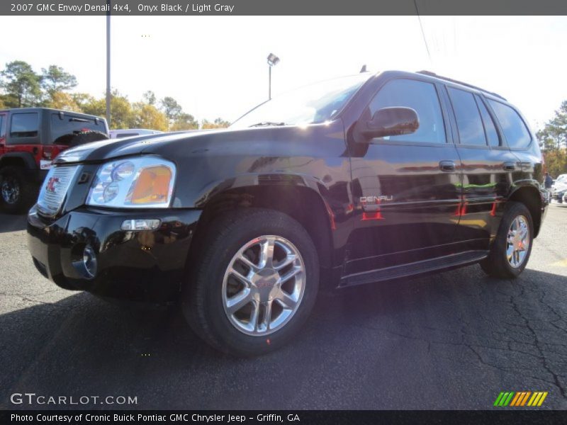 Onyx Black / Light Gray 2007 GMC Envoy Denali 4x4
