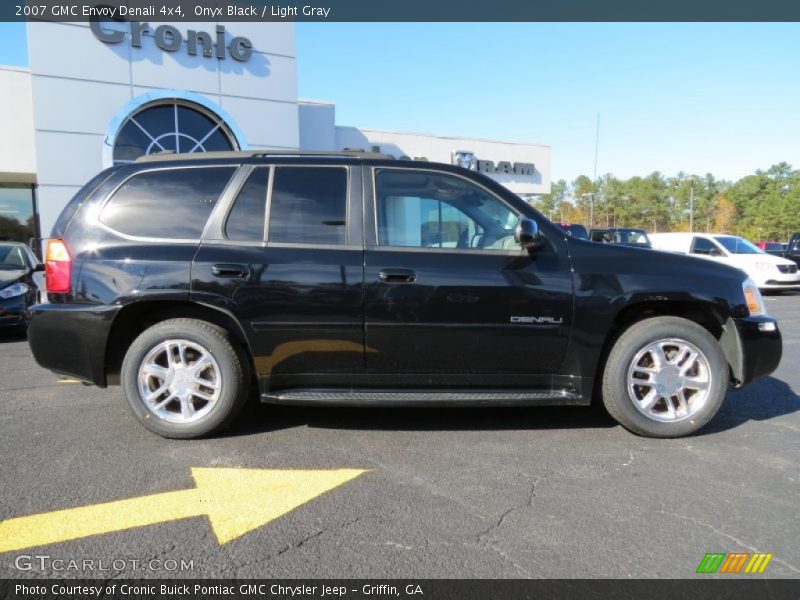 Onyx Black / Light Gray 2007 GMC Envoy Denali 4x4