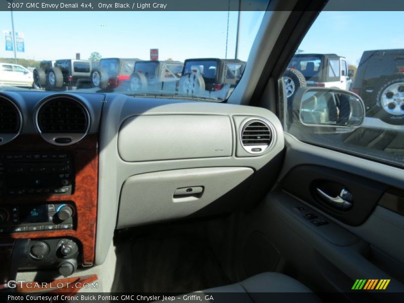 Onyx Black / Light Gray 2007 GMC Envoy Denali 4x4