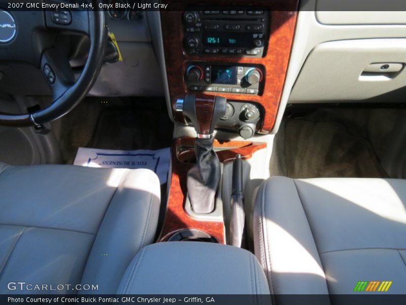 Onyx Black / Light Gray 2007 GMC Envoy Denali 4x4
