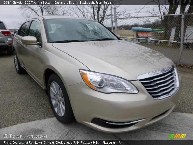 Cashmere Pearl / Black/Light Frost Beige 2014 Chrysler 200 Touring Sedan