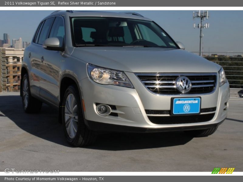 Reflex Silver Metallic / Sandstone 2011 Volkswagen Tiguan SE