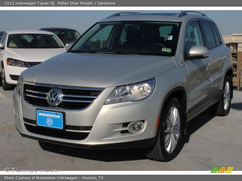 Reflex Silver Metallic / Sandstone 2011 Volkswagen Tiguan SE
