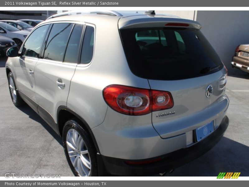 Reflex Silver Metallic / Sandstone 2011 Volkswagen Tiguan SE