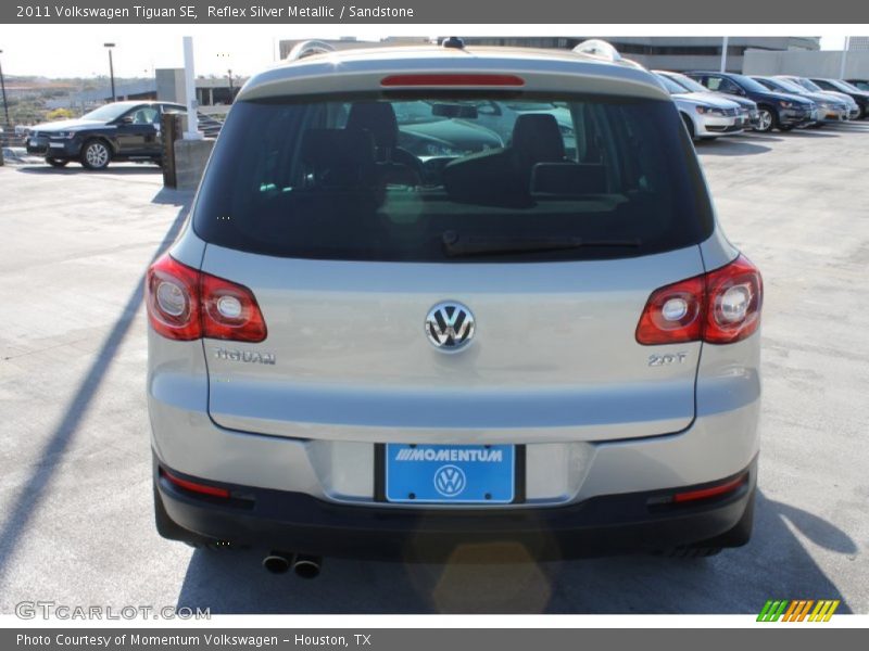 Reflex Silver Metallic / Sandstone 2011 Volkswagen Tiguan SE