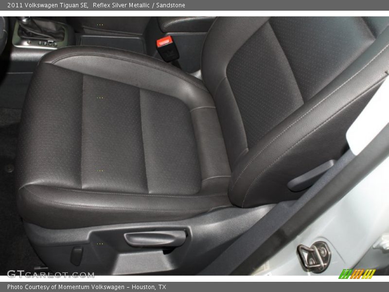 Reflex Silver Metallic / Sandstone 2011 Volkswagen Tiguan SE