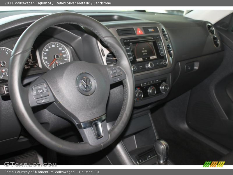 Reflex Silver Metallic / Sandstone 2011 Volkswagen Tiguan SE