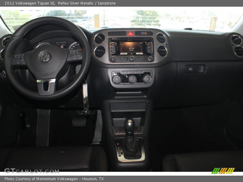 Reflex Silver Metallic / Sandstone 2011 Volkswagen Tiguan SE