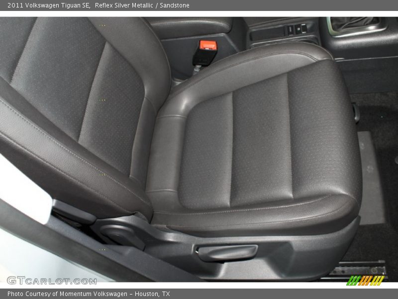 Reflex Silver Metallic / Sandstone 2011 Volkswagen Tiguan SE