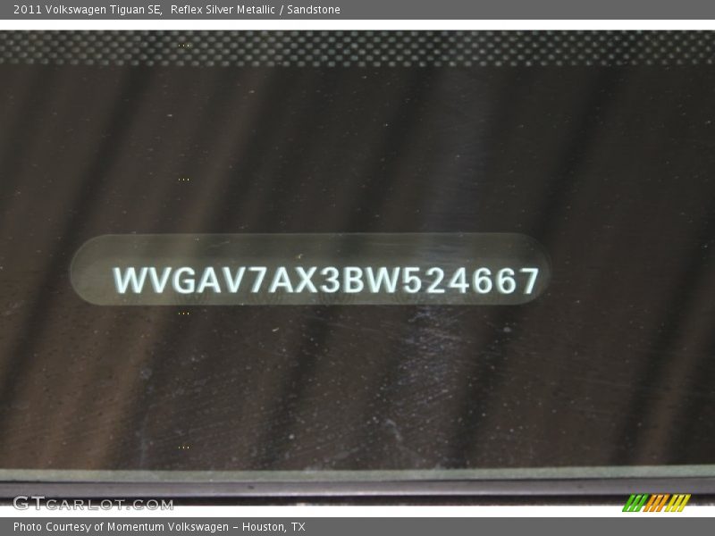 Reflex Silver Metallic / Sandstone 2011 Volkswagen Tiguan SE