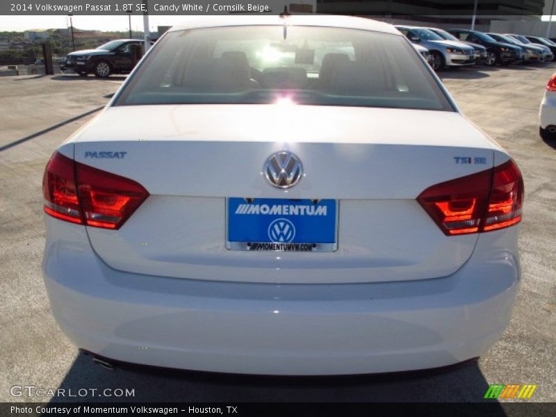 Candy White / Cornsilk Beige 2014 Volkswagen Passat 1.8T SE