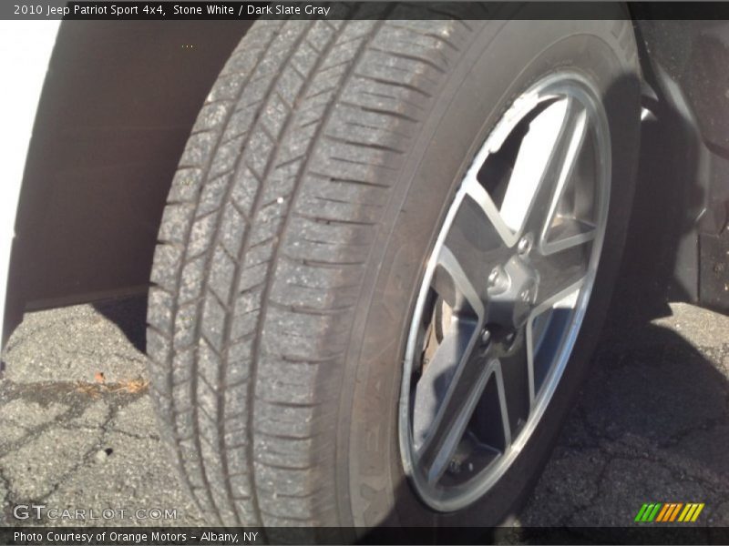 Stone White / Dark Slate Gray 2010 Jeep Patriot Sport 4x4