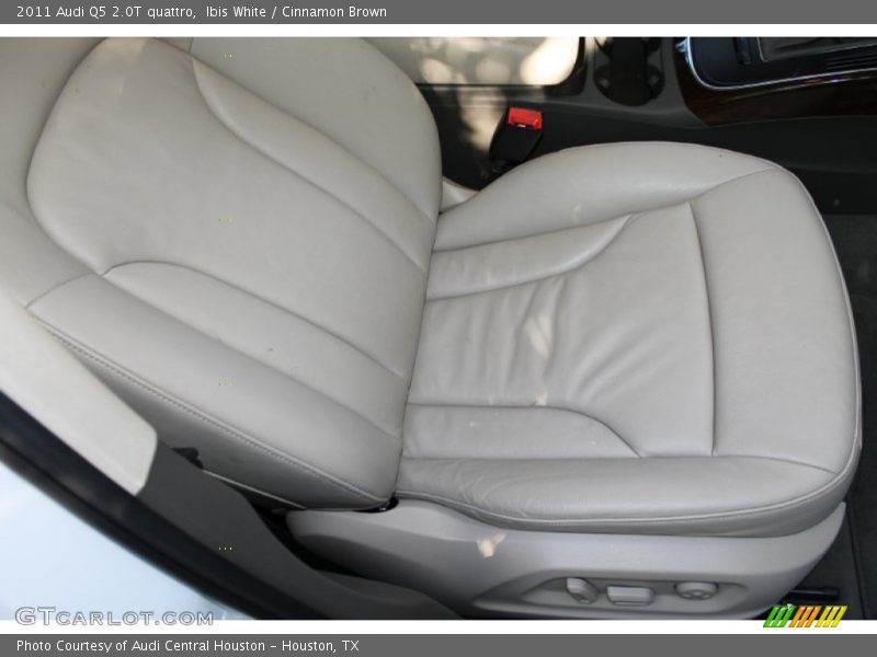 Ibis White / Cinnamon Brown 2011 Audi Q5 2.0T quattro