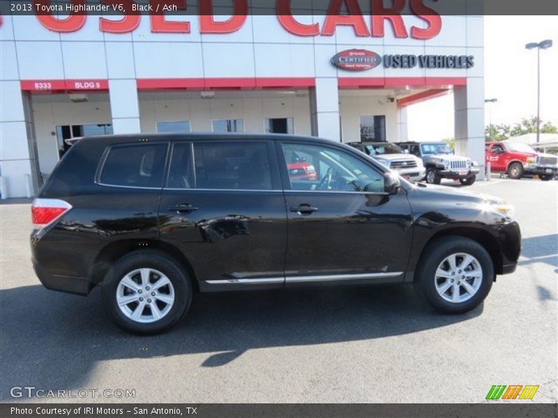 Black / Ash 2013 Toyota Highlander V6
