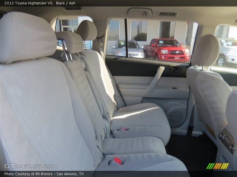 Black / Ash 2013 Toyota Highlander V6