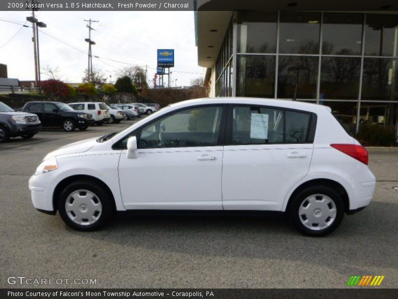 Fresh Powder / Charcoal 2009 Nissan Versa 1.8 S Hatchback