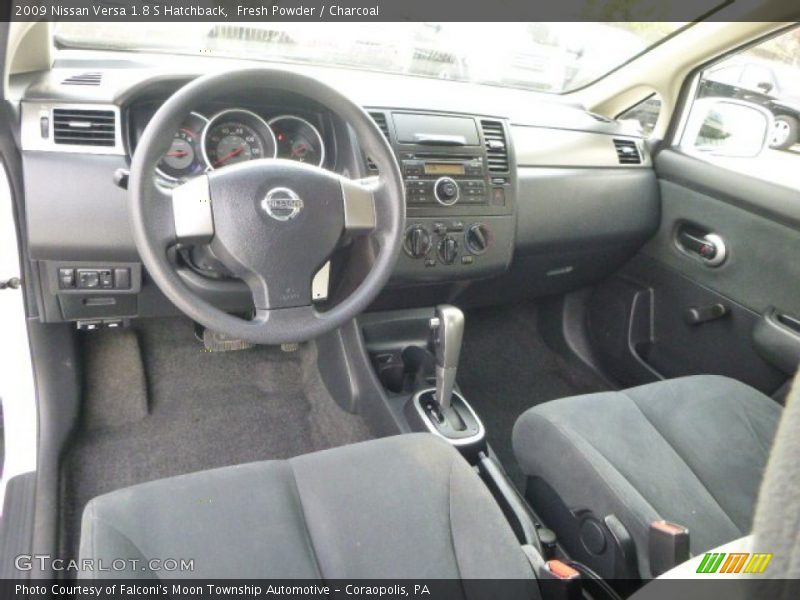 Fresh Powder / Charcoal 2009 Nissan Versa 1.8 S Hatchback