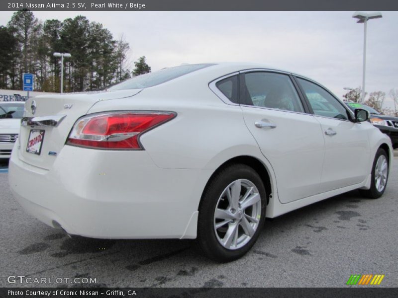 Pearl White / Beige 2014 Nissan Altima 2.5 SV