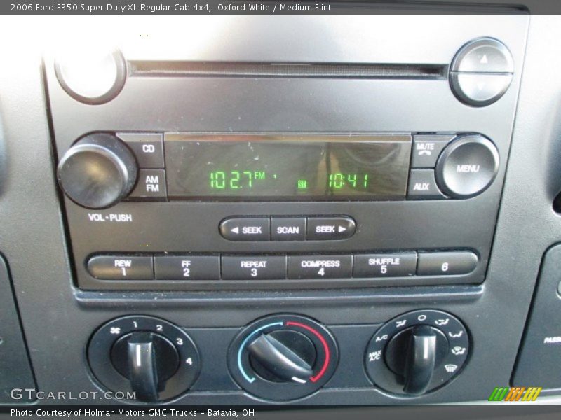 Oxford White / Medium Flint 2006 Ford F350 Super Duty XL Regular Cab 4x4