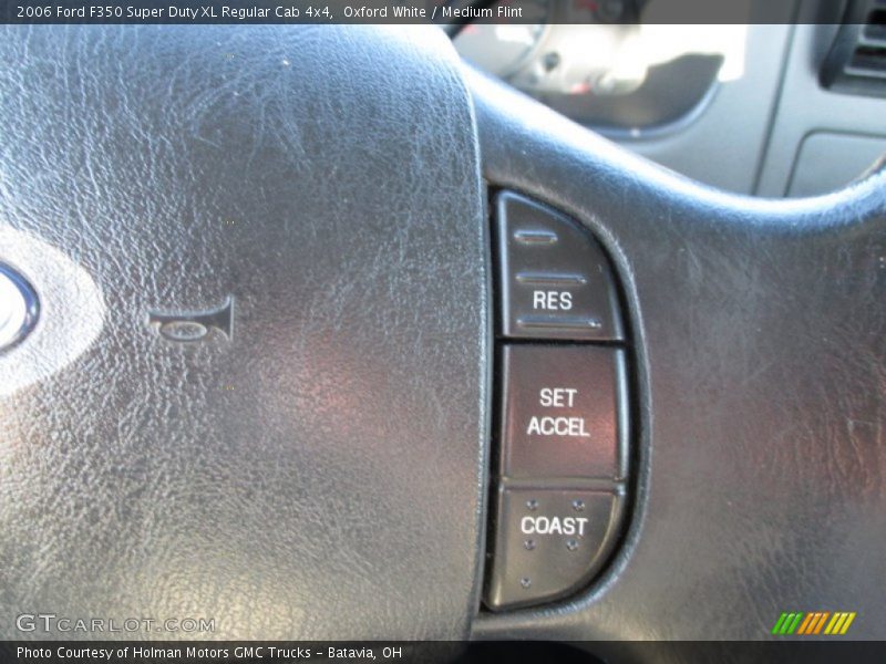 Oxford White / Medium Flint 2006 Ford F350 Super Duty XL Regular Cab 4x4