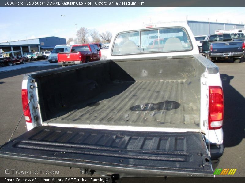 Oxford White / Medium Flint 2006 Ford F350 Super Duty XL Regular Cab 4x4