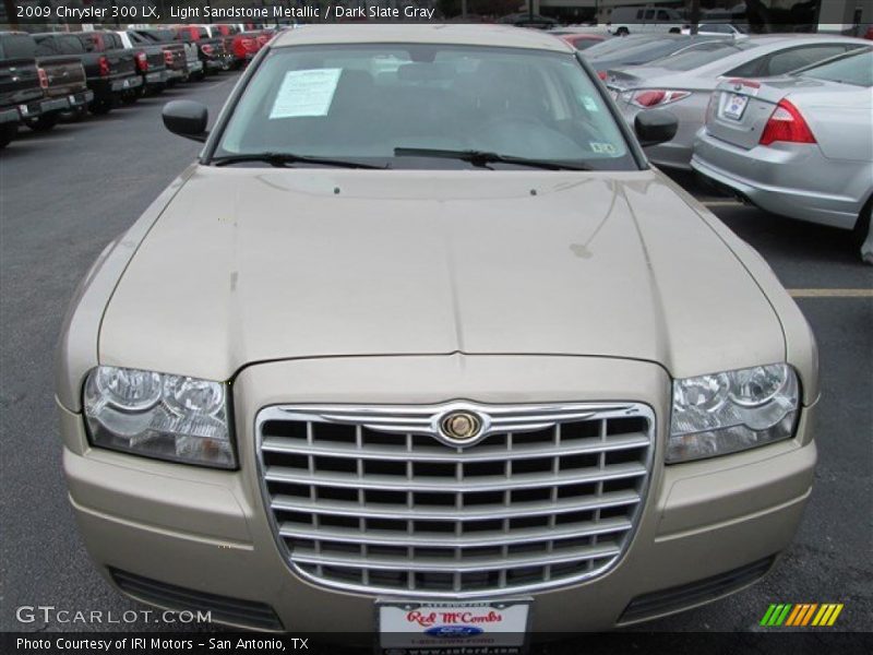 Light Sandstone Metallic / Dark Slate Gray 2009 Chrysler 300 LX