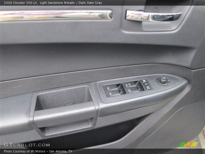 Light Sandstone Metallic / Dark Slate Gray 2009 Chrysler 300 LX