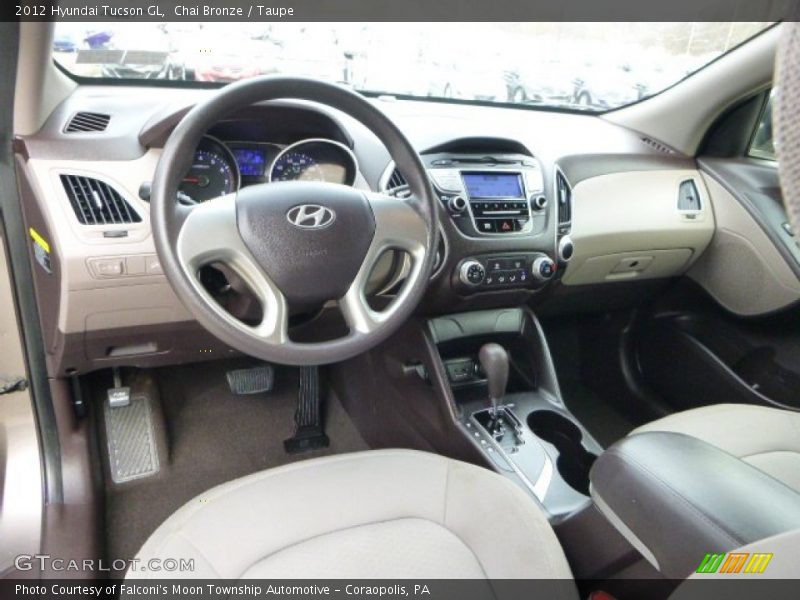 Chai Bronze / Taupe 2012 Hyundai Tucson GL