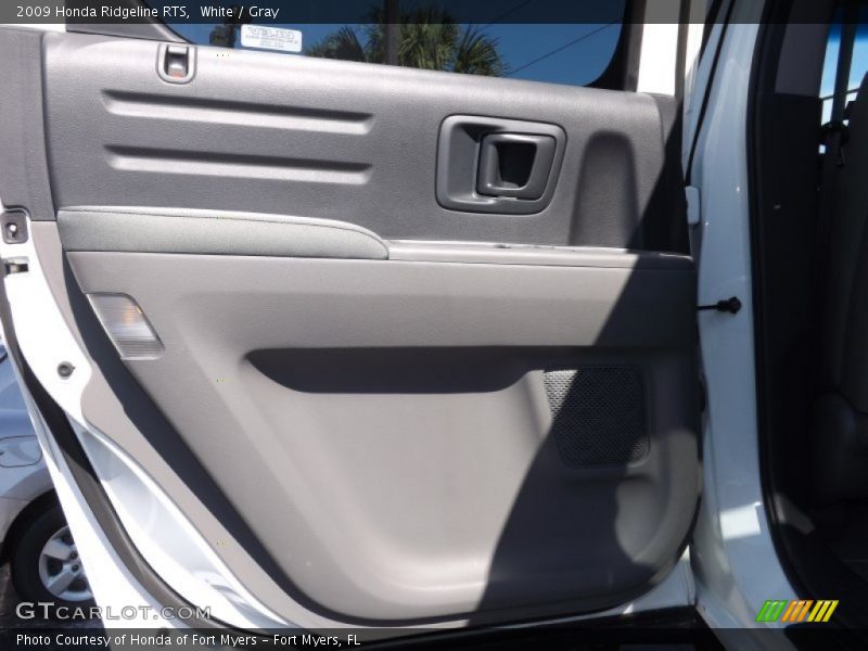 White / Gray 2009 Honda Ridgeline RTS
