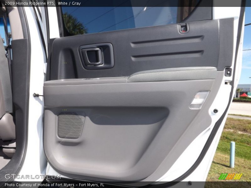 White / Gray 2009 Honda Ridgeline RTS