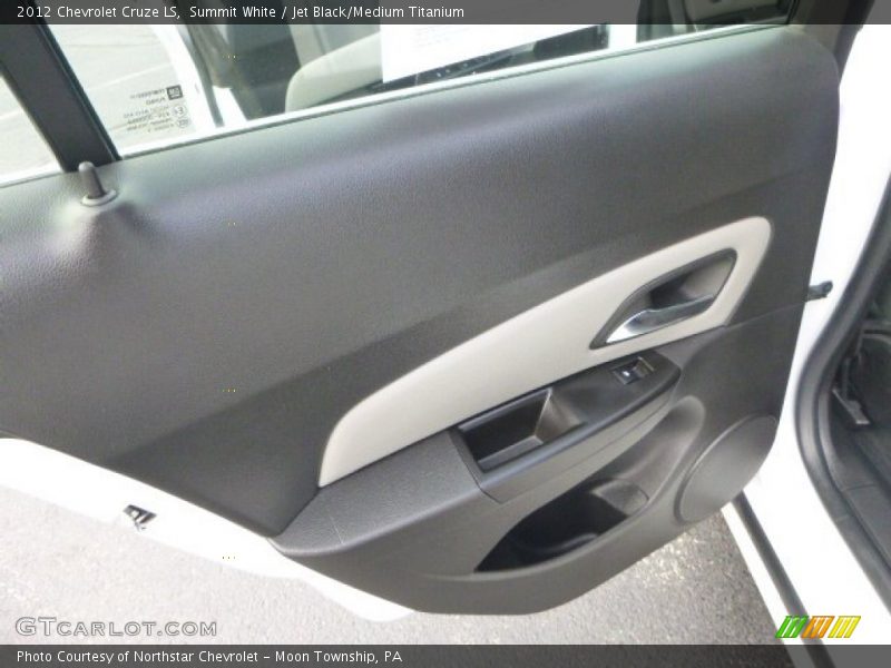 Summit White / Jet Black/Medium Titanium 2012 Chevrolet Cruze LS