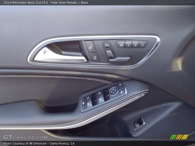 Polar Silver Metallic / Black 2014 Mercedes-Benz CLA 250