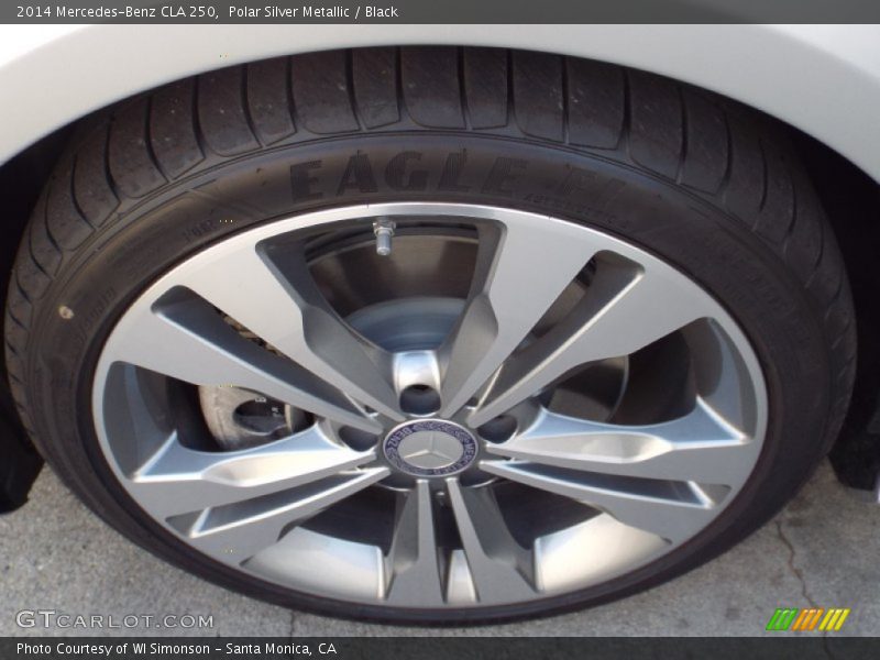Polar Silver Metallic / Black 2014 Mercedes-Benz CLA 250