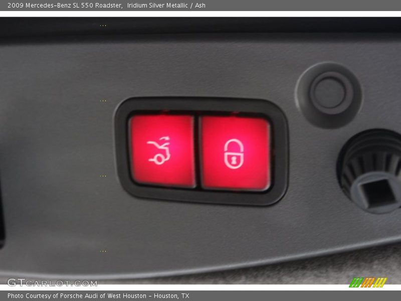 Iridium Silver Metallic / Ash 2009 Mercedes-Benz SL 550 Roadster